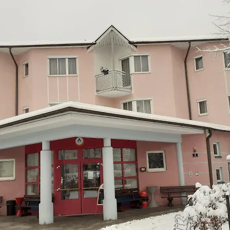 Jugend- und Familiengästehaus Klagenfurt-3